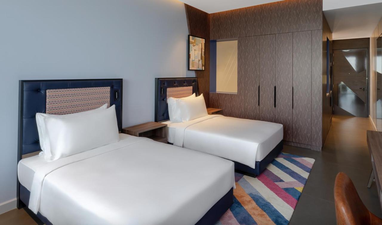 Hyatt Centric Jumeirah Дубай Экстерьер фото Deluxe Room