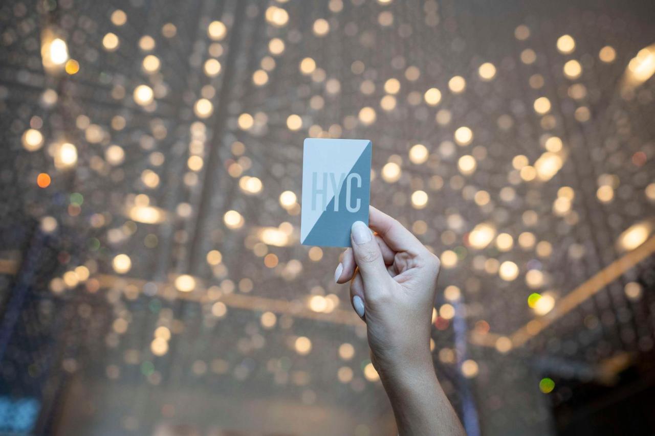 Hyatt Centric Jumeirah Дубай Экстерьер фото A card for the HVC