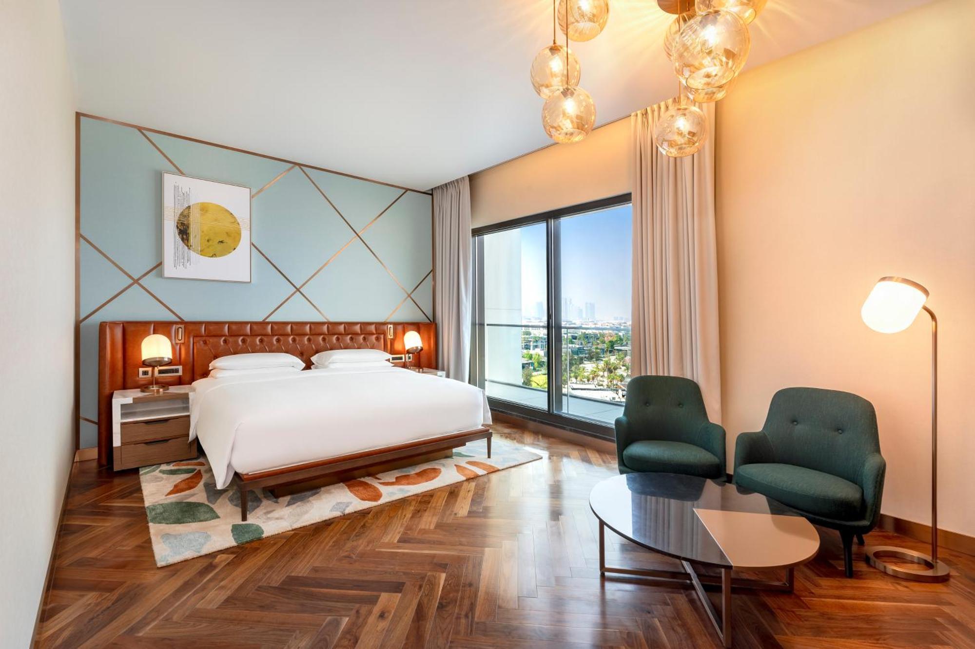 Hyatt Centric Jumeirah Дубай Экстерьер фото A bedroom at the hotel