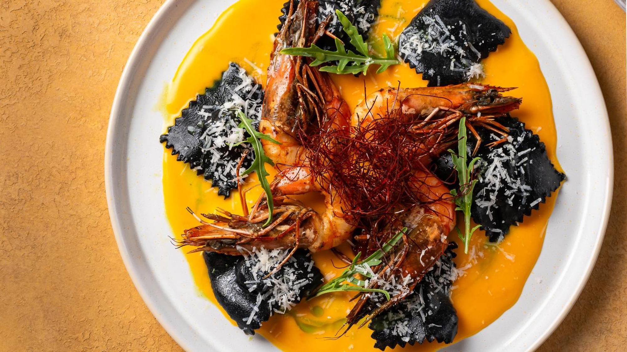 Hyatt Centric Jumeirah Дубай Экстерьер фото A prawn and ravioli dish